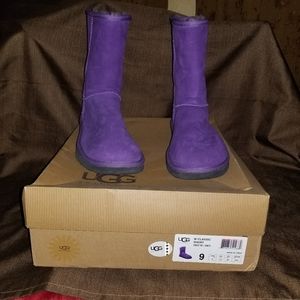 Size 9 Women's Uggs